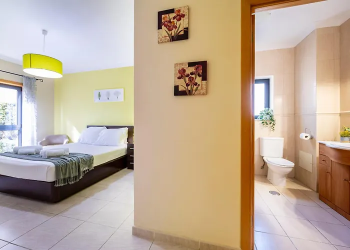 Edificio Liz Apartament