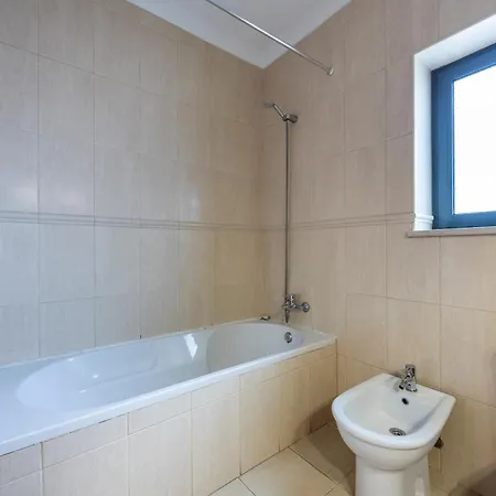 Edificio Liz * Armação de Pêra